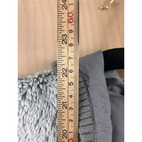 Patagonia Gray Hooded Fleece Vest Full Zip Soft Pile Women’s Medium - Picture 3 of 7